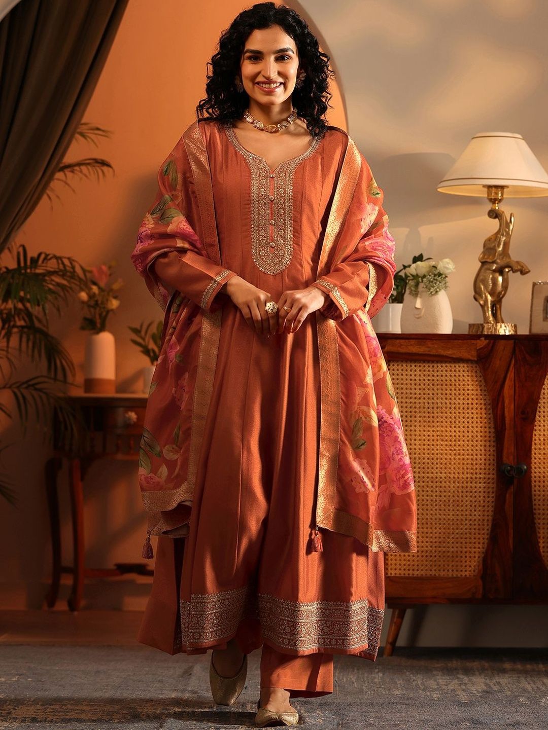Dhiyona LL Ethnic Motifs Embroidered Panelled Thread Work Kurta With Palazzos & Dupatta