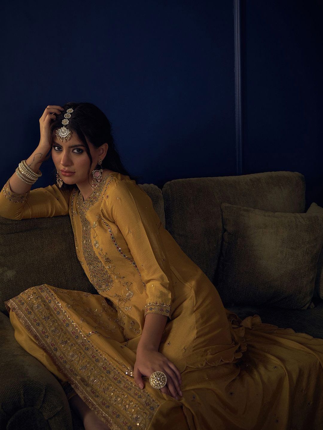 Dhiyona CH Women Ethnic Motifs Embroidered Regular Kurta with Patiala & With Dupatta