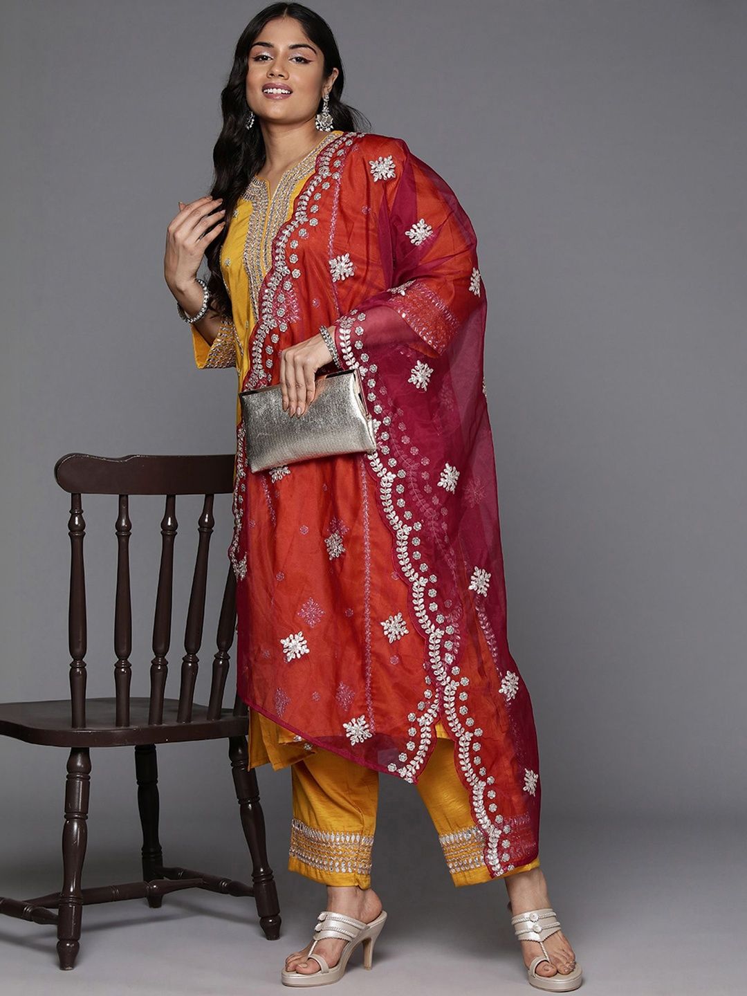 Dhiyona Women's Ethnic Motifs Embroidered Regular Kurta with Trousers & With Dupatta