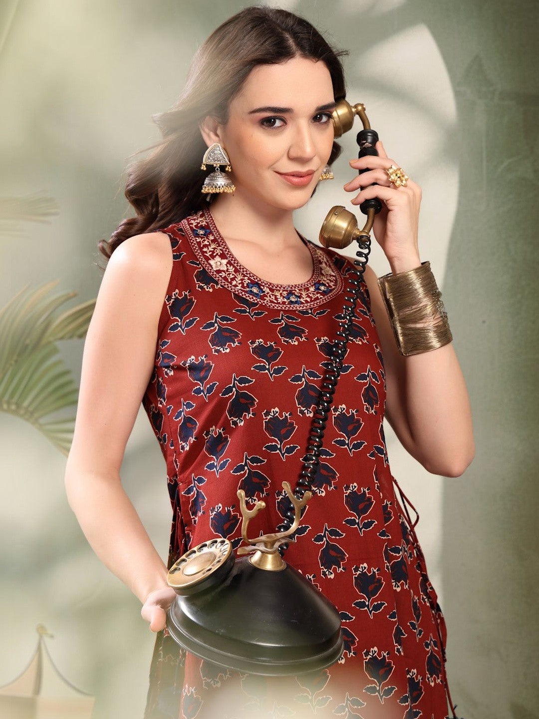Embroidered Pure Cotton Round Neck Kurta & Palazzos Kurta Sets