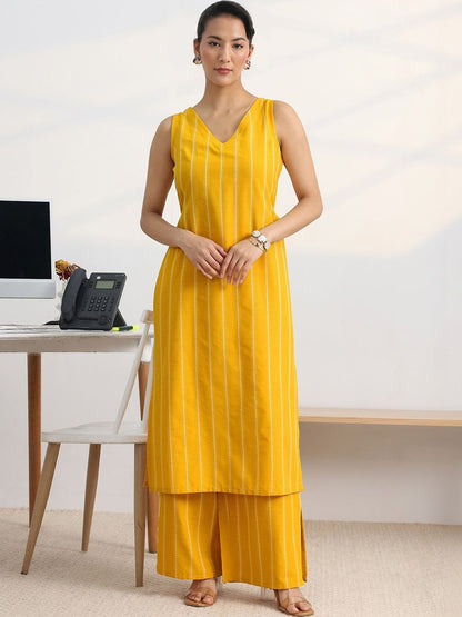 Women Striped Regular Kurta with Palazzos
