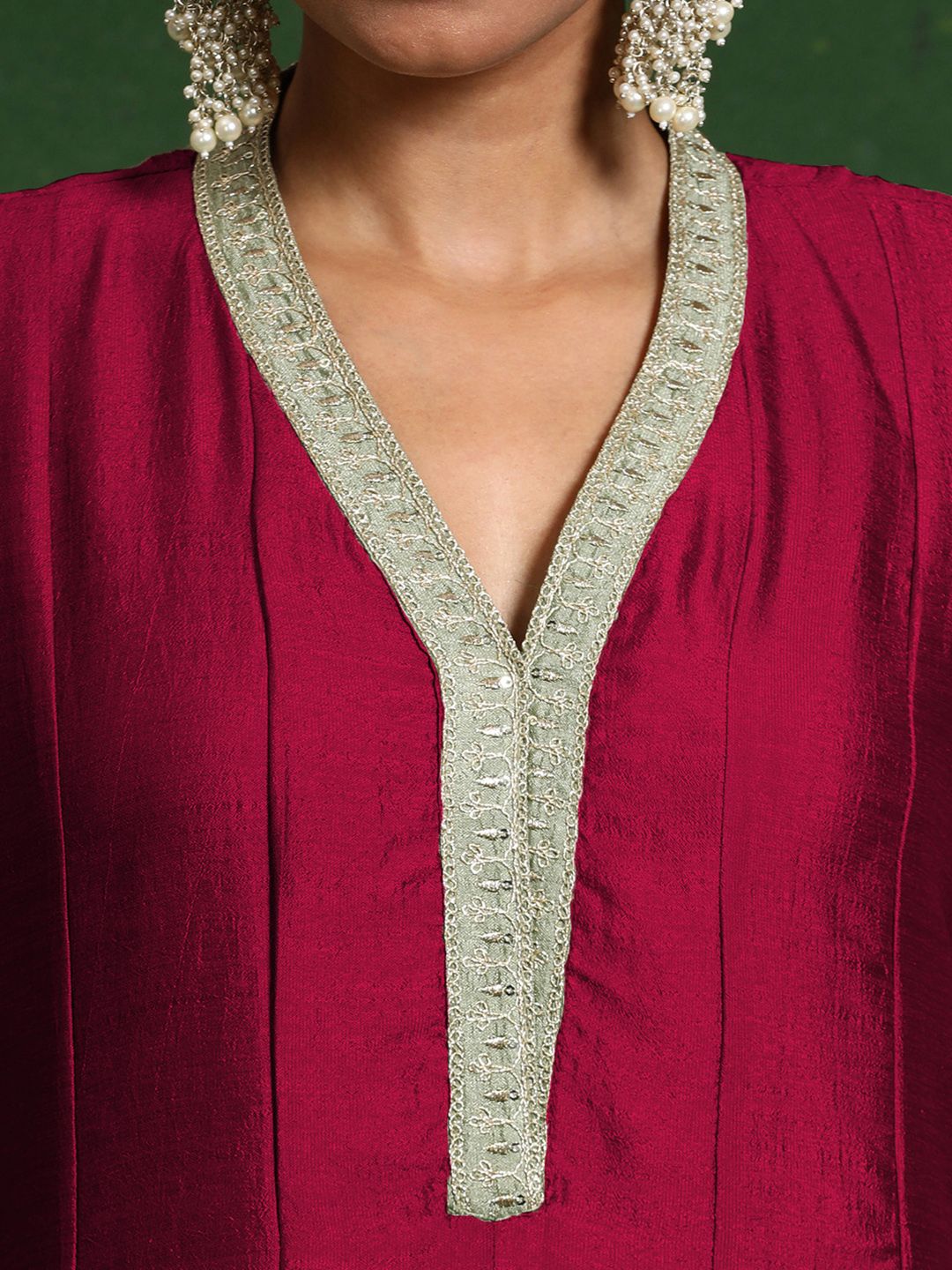 Dhiyona VA Woven Design Layered V-Neck Zari Kurta With Sharara & Dupatta