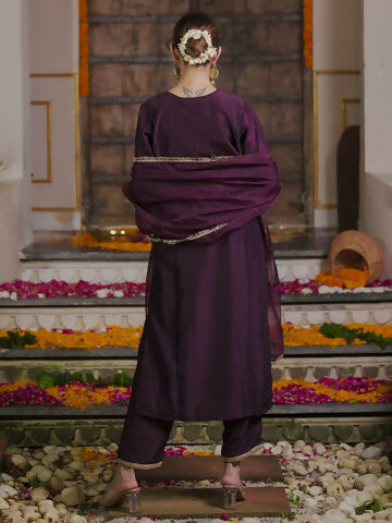 Women's Burgundy Embroidered Straight Kurta Trousers With Dupatta set