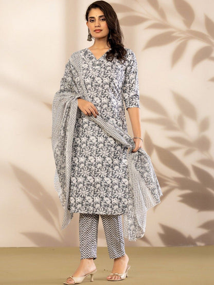 Women Floral Printed Regular Pure Cotton Kurta with Trousers & With Dupatta