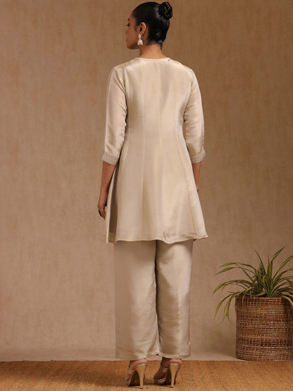 Dhiyona SO Women's Women Ethnic Motifs Embroidered Sequinned Kurta with Trousers