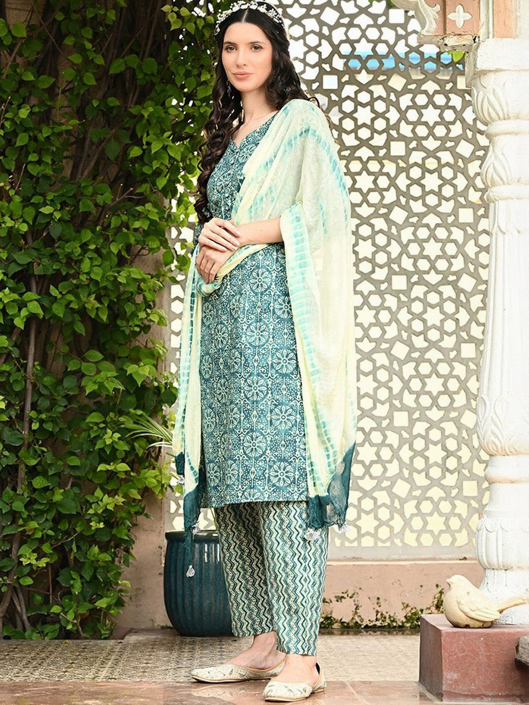 Women Ethnic Motifs Printed Regular Pure Cotton Kurta with Trousers & With Dupatta