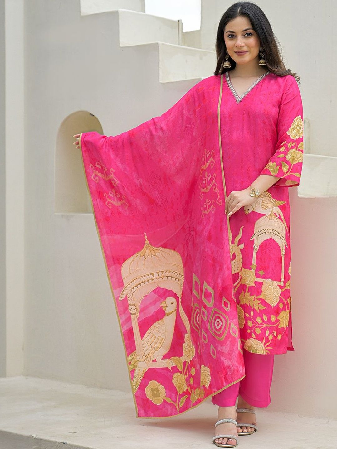 Dhiyona KL Women Printed Silk Blend Kurta Sets With Dupatta
