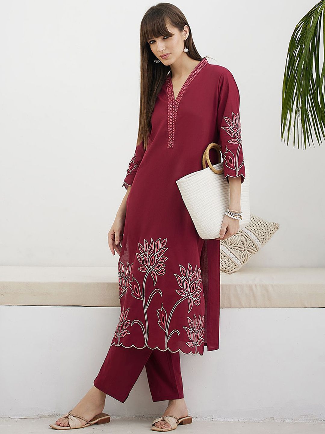 Dhiyona IE Embroidered Pure Cotton V-Neck Tunic With Trousers Co-Ords