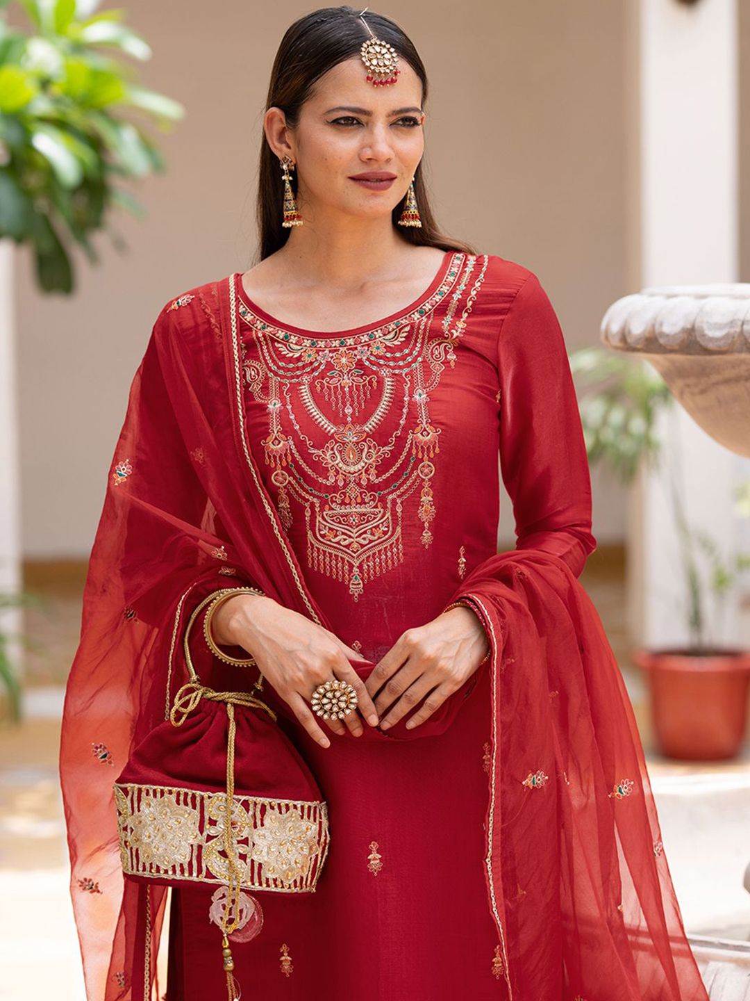 Dhiyona CH Ethnic Motifs Embroidered Thread Work Kurta with Trousers & With Dupatta