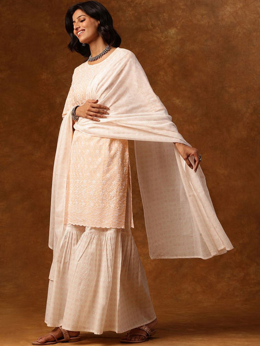 Dhiyona AN Women Embroidered Regular Sequinned Kurta with Sharara & With Dupatta