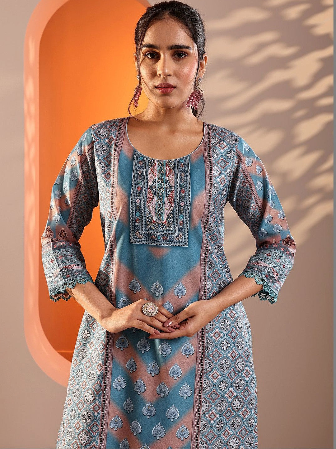 Women Ethnic Motifs Printed Regular Kurta with Trousers & With Dupatta