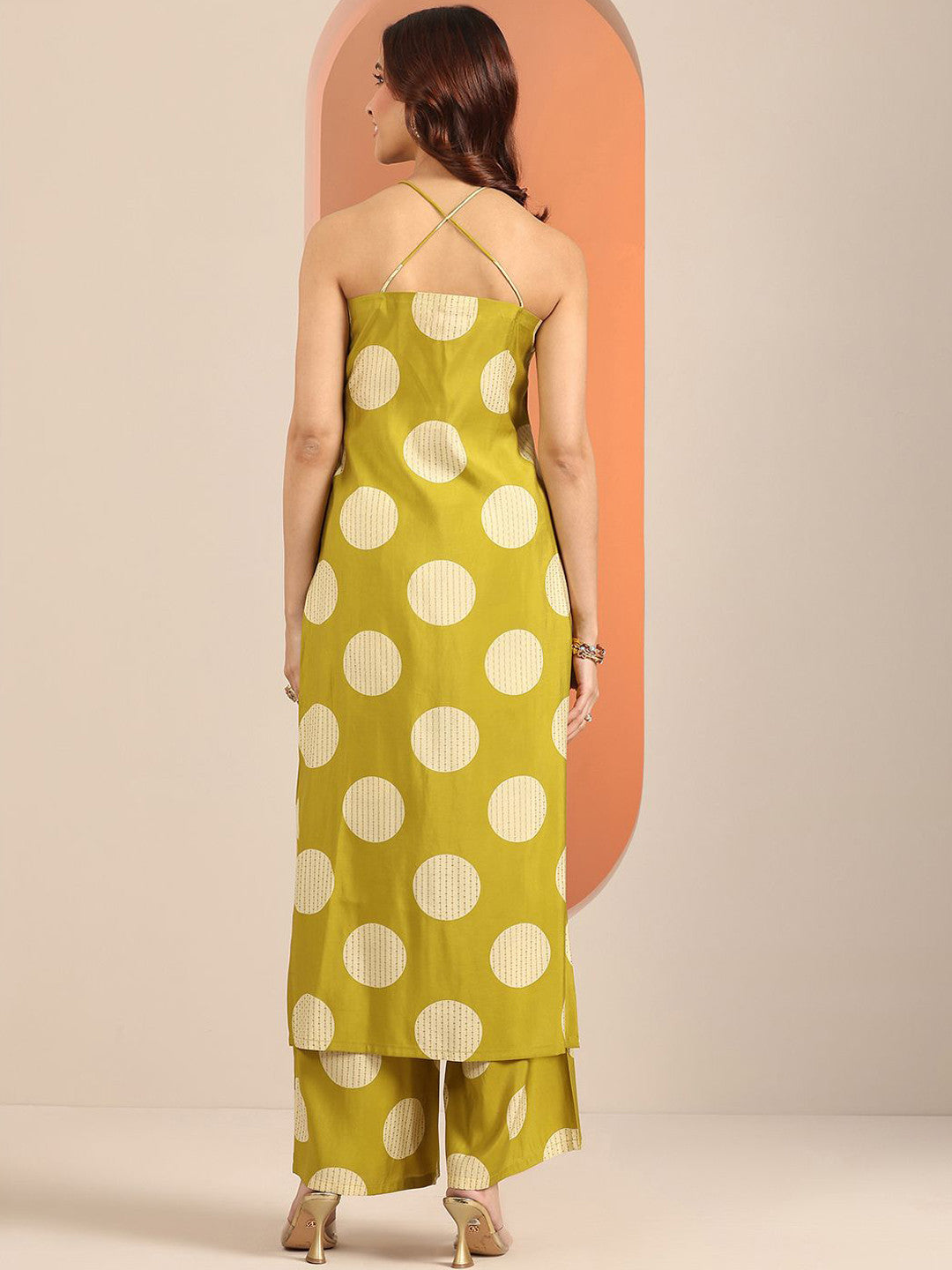 Women Geometric Printed Shoulder Straps Kurta with Palazzos