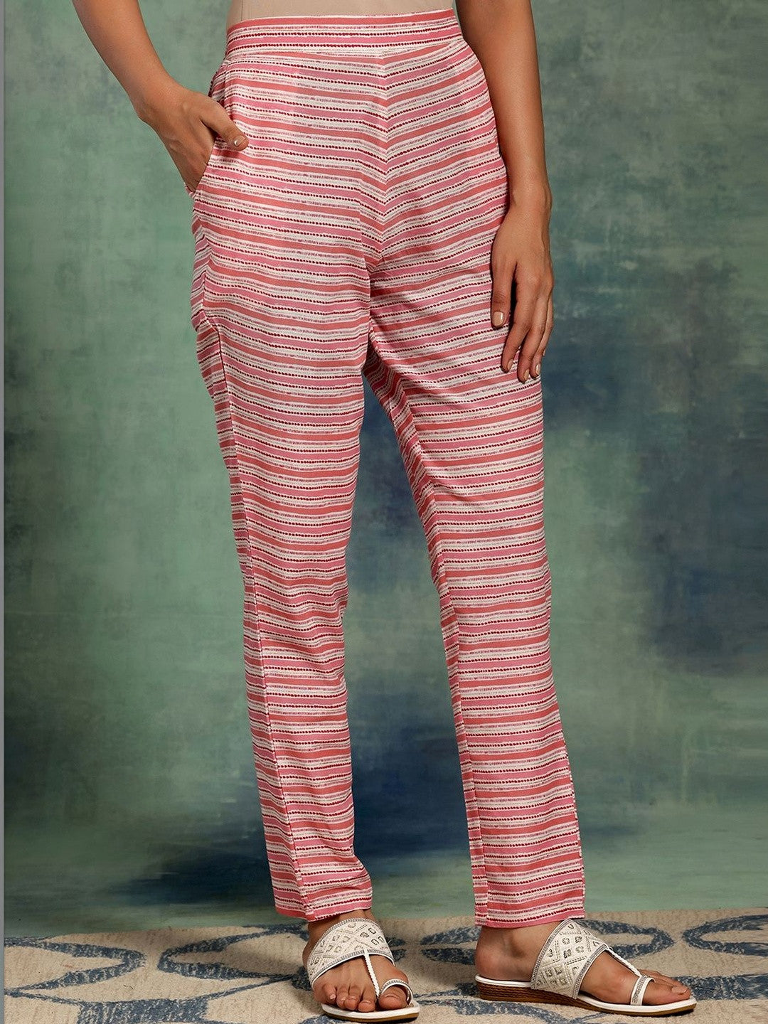 Women Ethnic Motifs Printed Regular Kurta with Trousers & With Dupatta