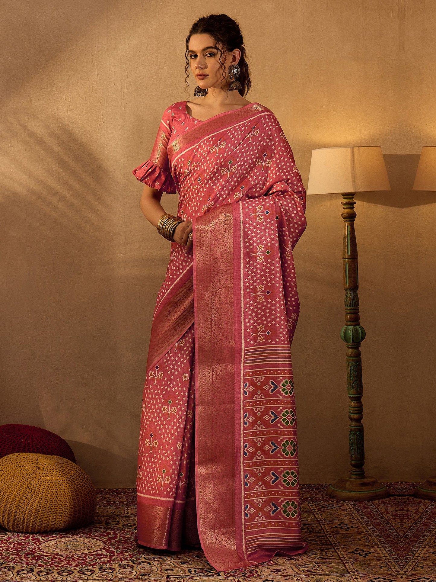 Women's Silk Blend Pink Printed Designer Saree With Blouse Piece