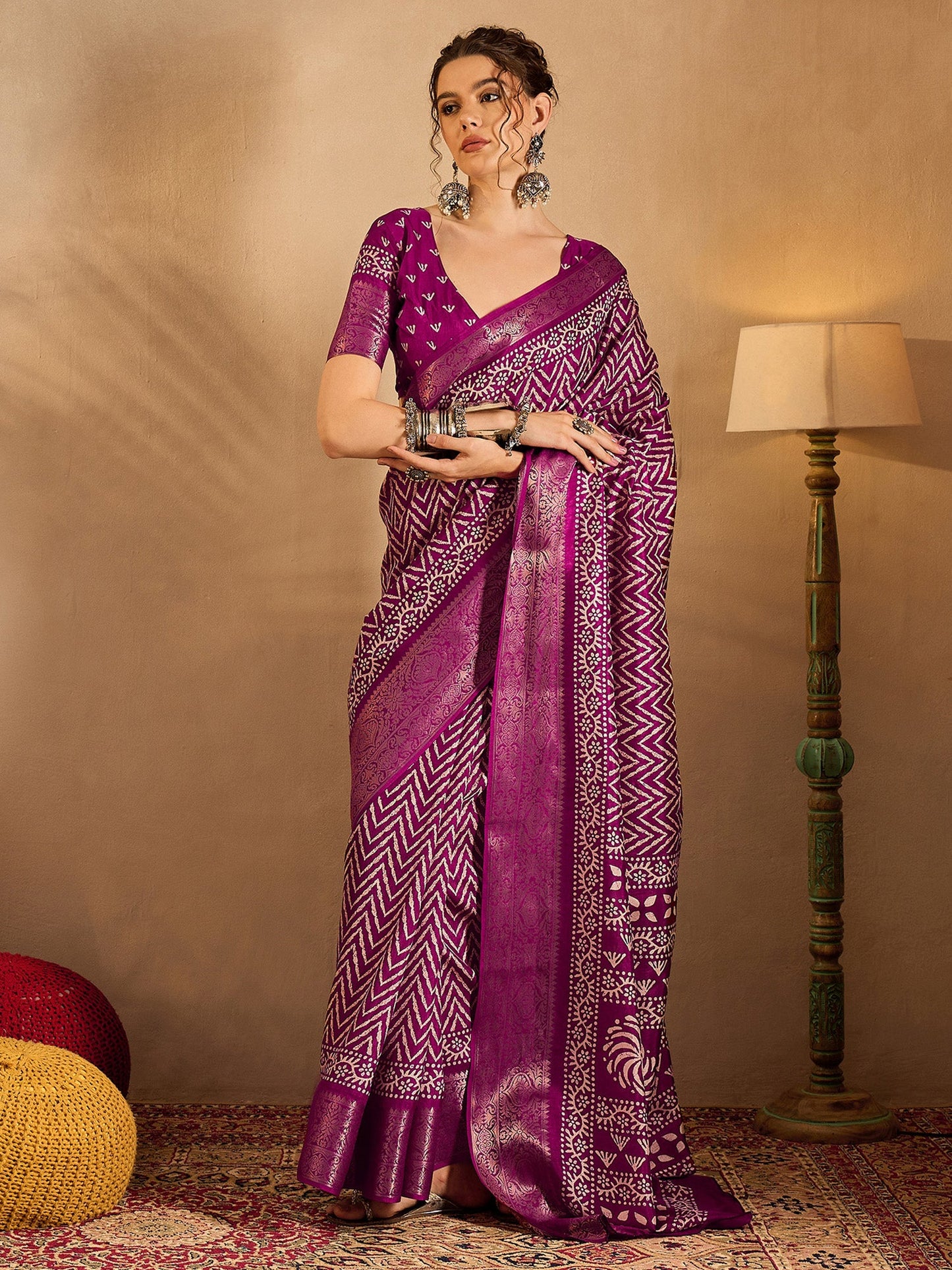 Women's Silk Blend Magenta Printed Designer Saree With Blouse Piece