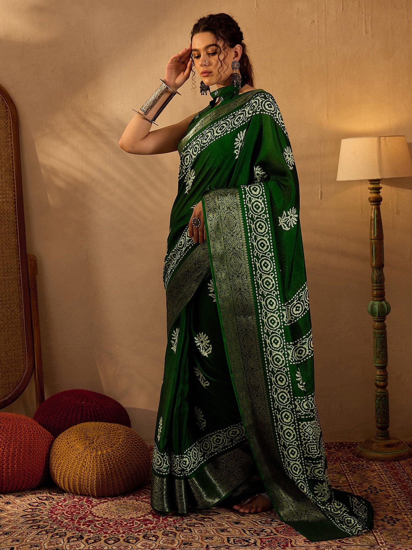 Women's Silk Blend Green Printed Designer Saree With Blouse Piece