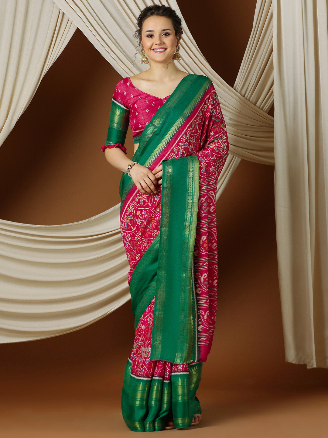 Women's Silk Blend Red Printed Designer Saree With Blouse Piece