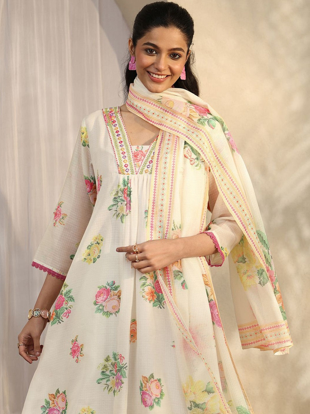 Women Floral Printed Empire Thread Work Kurta with Trousers & With Dupatta