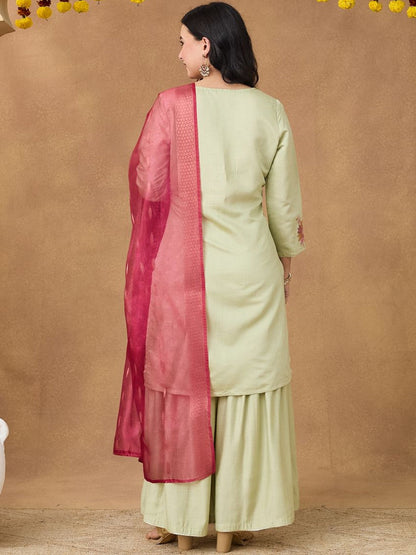 Embroidered Round Neck Kurta & Trousers With Dupatta