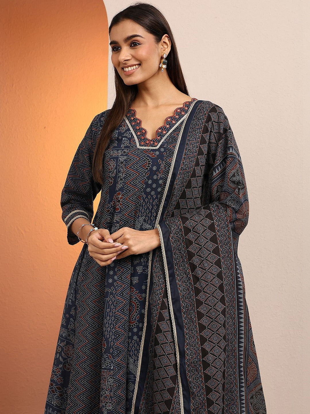 Women Printed Regular Kurta with Trousers & With Dupatta