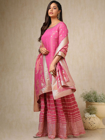 Dhiyona SO Women's Women Floral Regular Beads and Stones Kurta with Skirt & With Dupatta