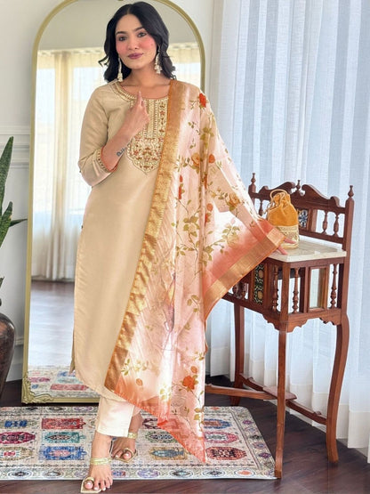 Dhiyona KL Women Floral Embroidered Regular Thread Work Kurta with Trousers & With Dupatta