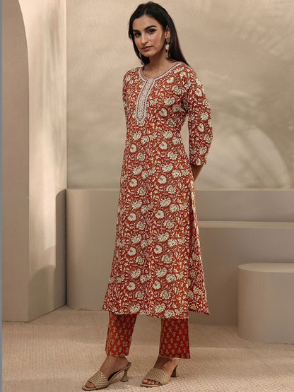 Women Floral Printed Regular Thread Work Kurta with Trousers & With Dupatta
