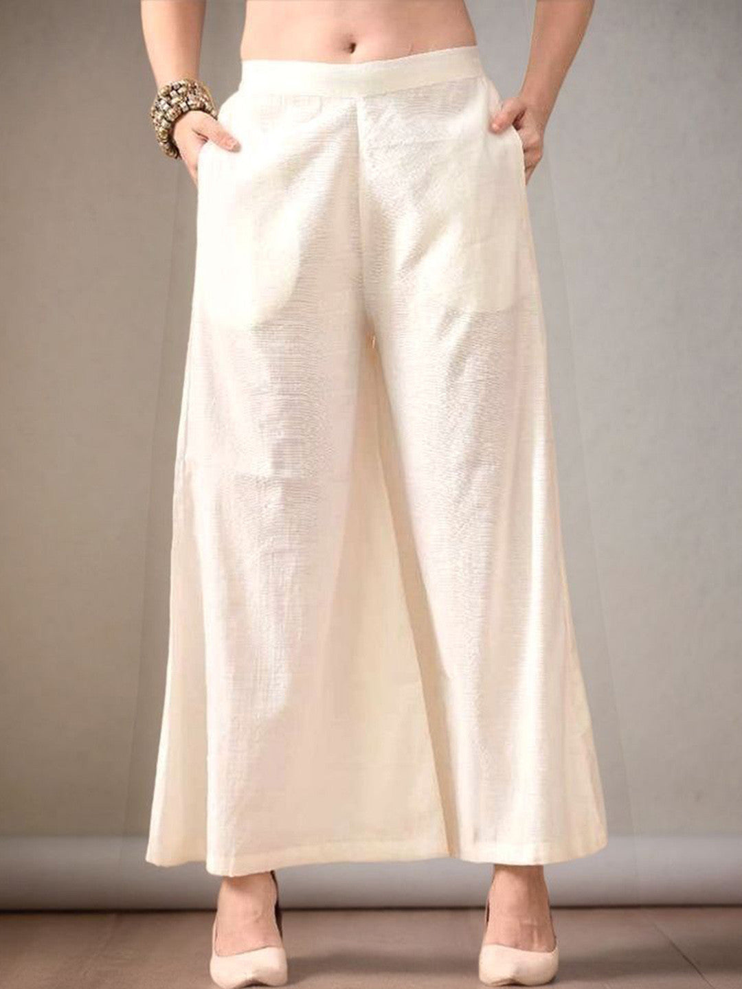 Women Solid Kurta with Palazzos