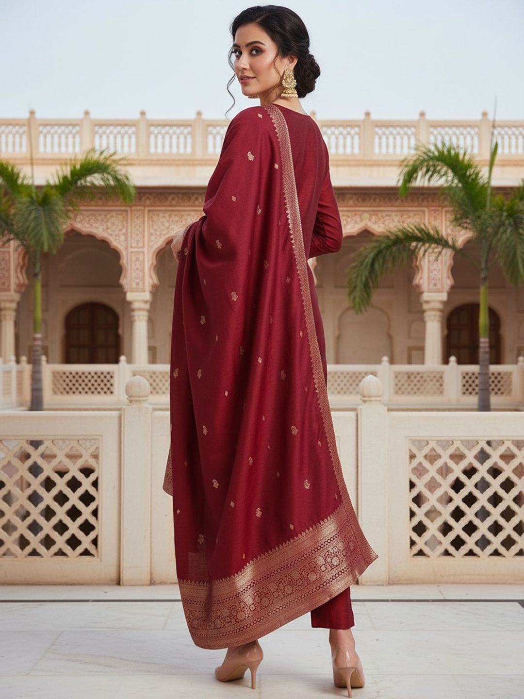Dhiyona KL Ethnic Motifs Regular Kurta with Trousers & Dupatta