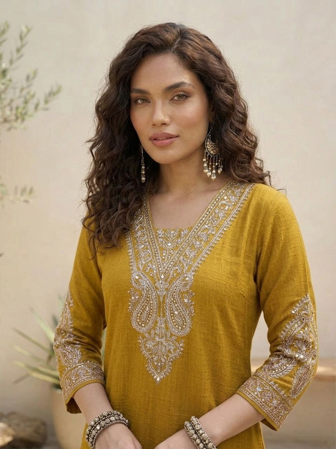 Mustard Women Ethnic Motifs Embroidered Regular Thread Work Kurta with Trousers