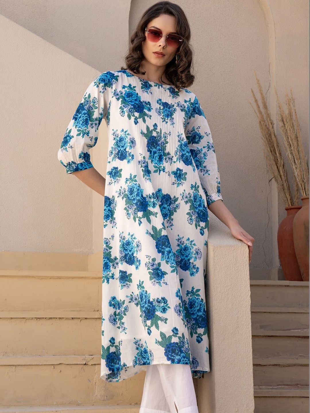 Women Floral Printed Pleated Pure Cotton Kurta with Trousers