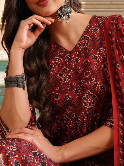 Dhiyona KL Ethnic Motifs Printed Pleated Kurta with Trousers & Dupatta