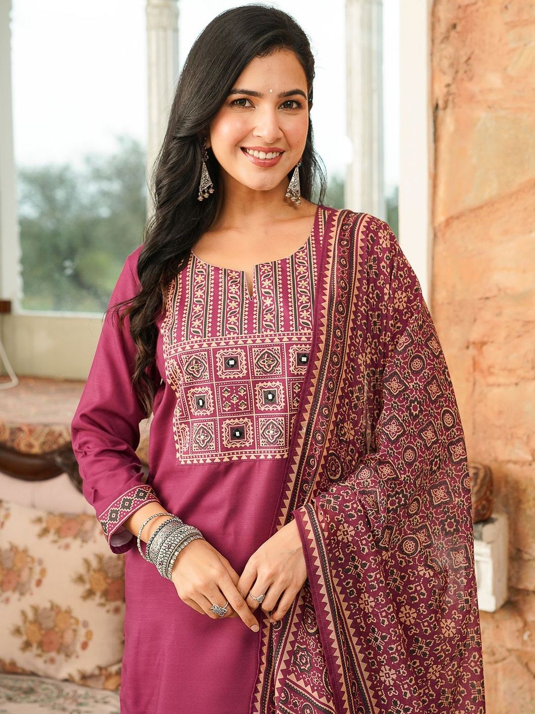 Dhiyona KL Ethnic Motifs Embroidered Straight Thread Work Kurta With Trouser & Dupatta