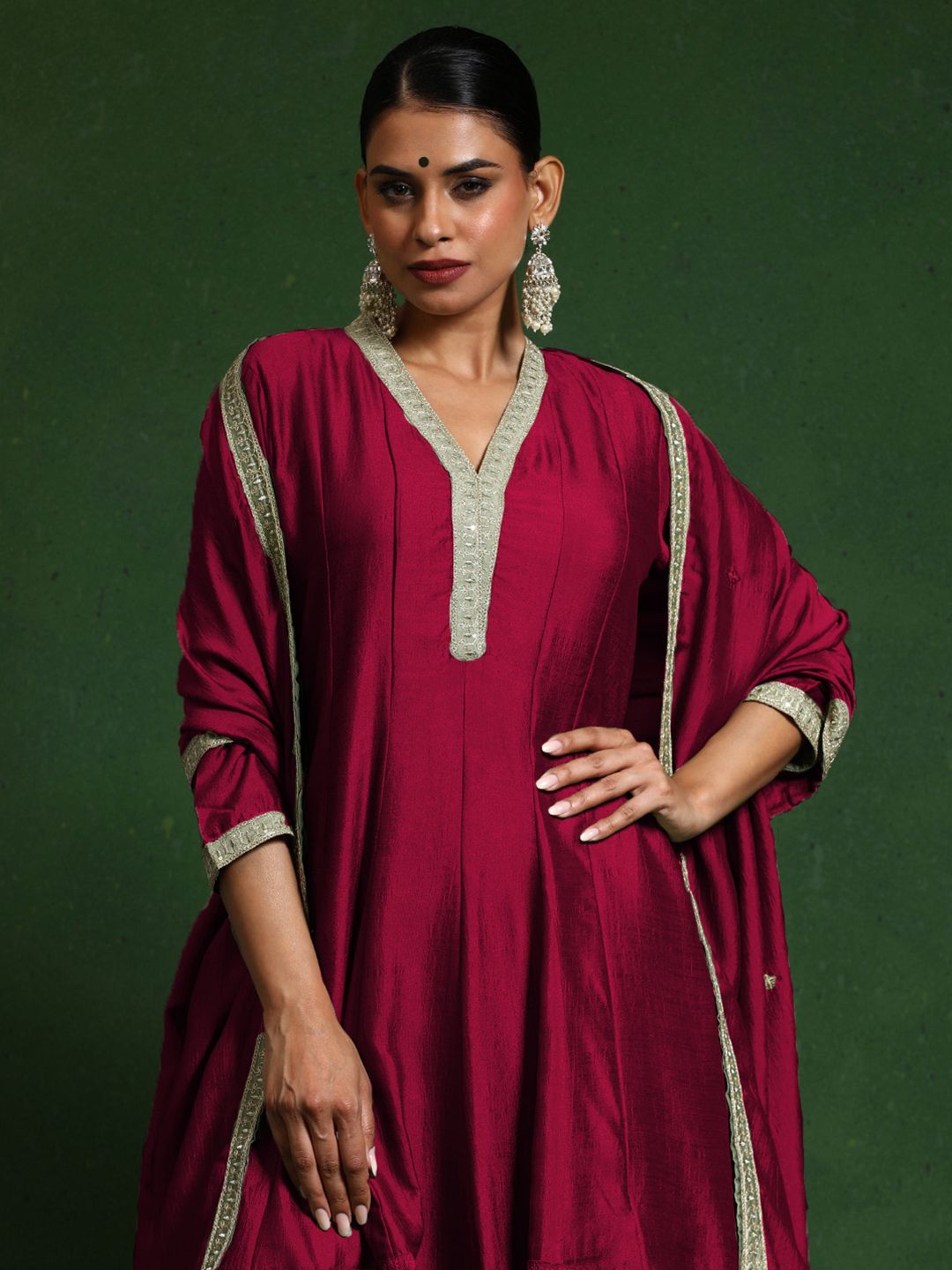 Dhiyona VA Woven Design Layered V-Neck Zari Kurta With Sharara & Dupatta