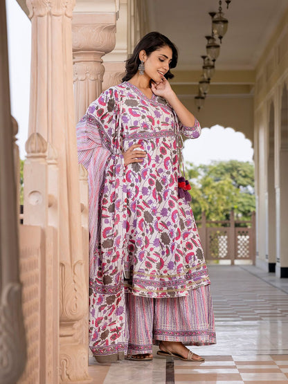 Dhiyona KL Women Floral Printed Angrakha Pure Cotton Kurta with Palazzos & With Dupatta