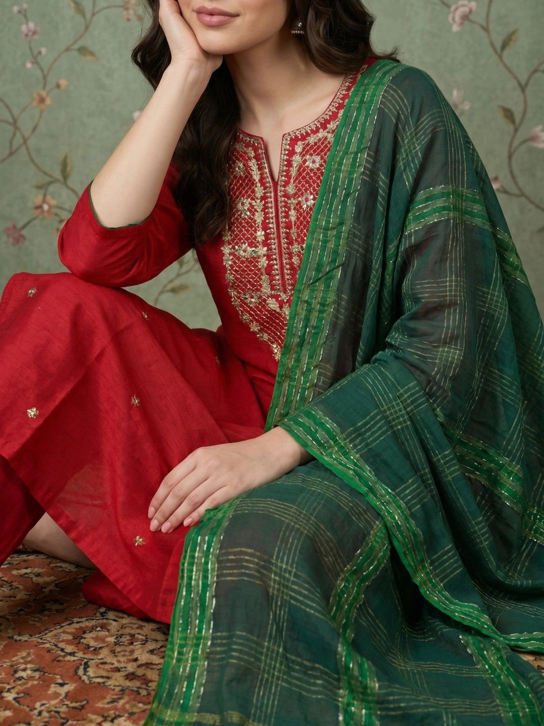 Women Ethnic Motifs Embroidered Regular Kurta with Trousers & With Dupatta