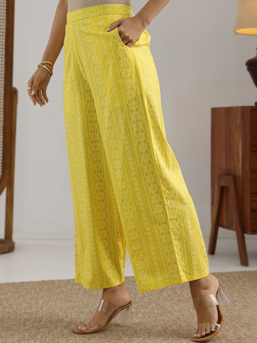 Women Ethnic Motifs Printed Regular Kurta with Palazzos