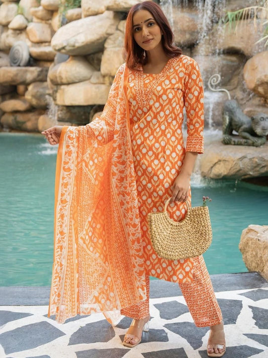 Dhiyona KL Women Orange Pure Cotton Kurta Sets