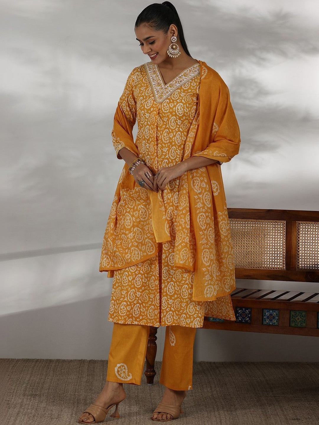 Women Paisley Printed Regular Thread Work Kurta with Palazzos & With Dupatta
