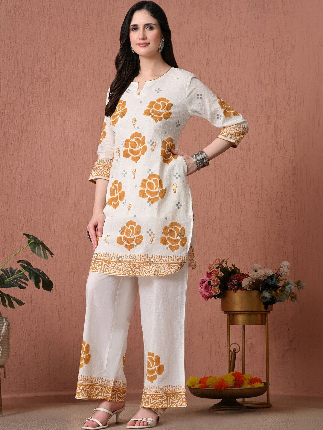 Women Floral Printed Regular Pure Cotton Kurta with Palazzos