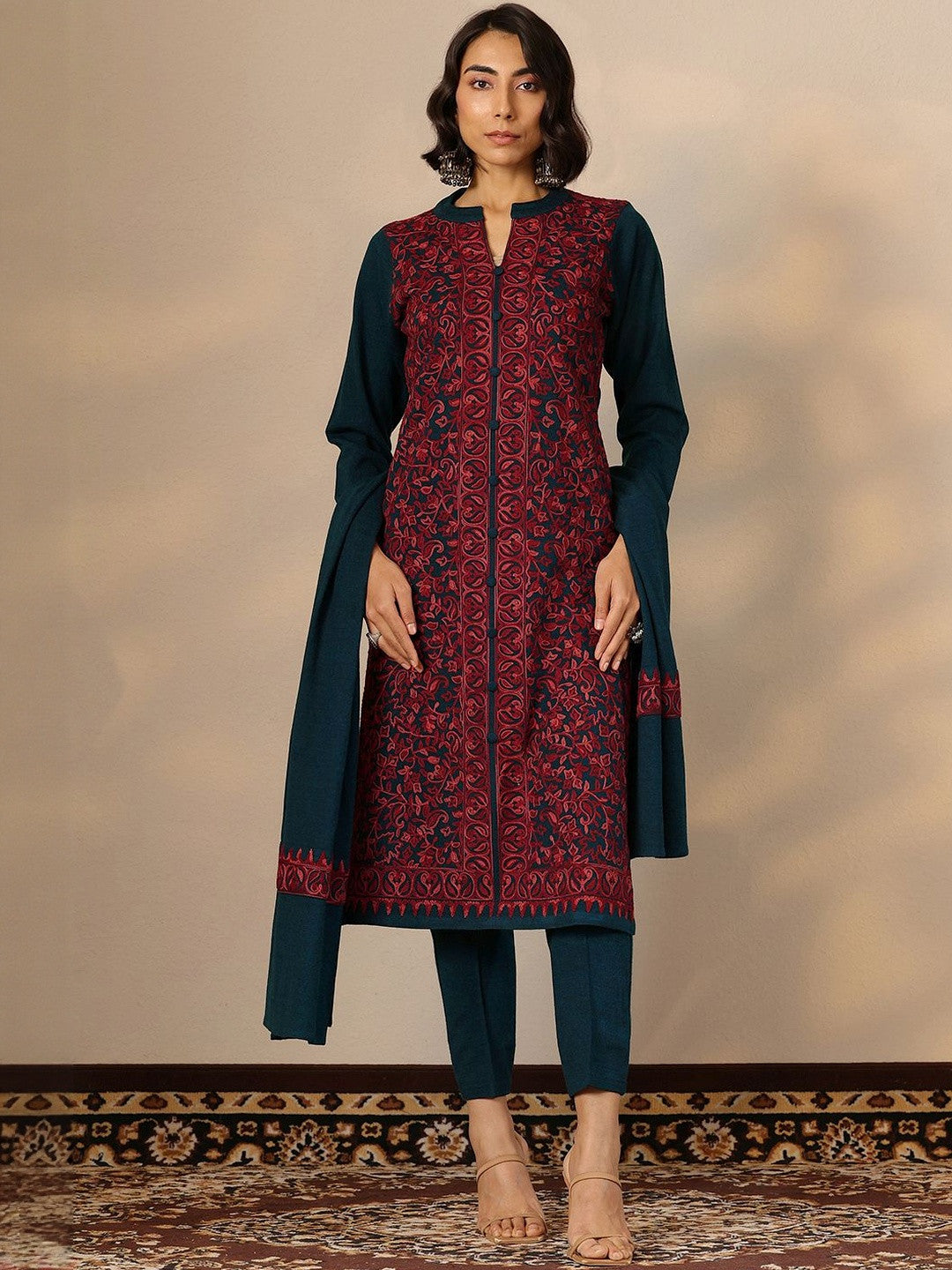 Ethnic Motifs Embroidered Thread Work Kurta With Trousers & Dupatta