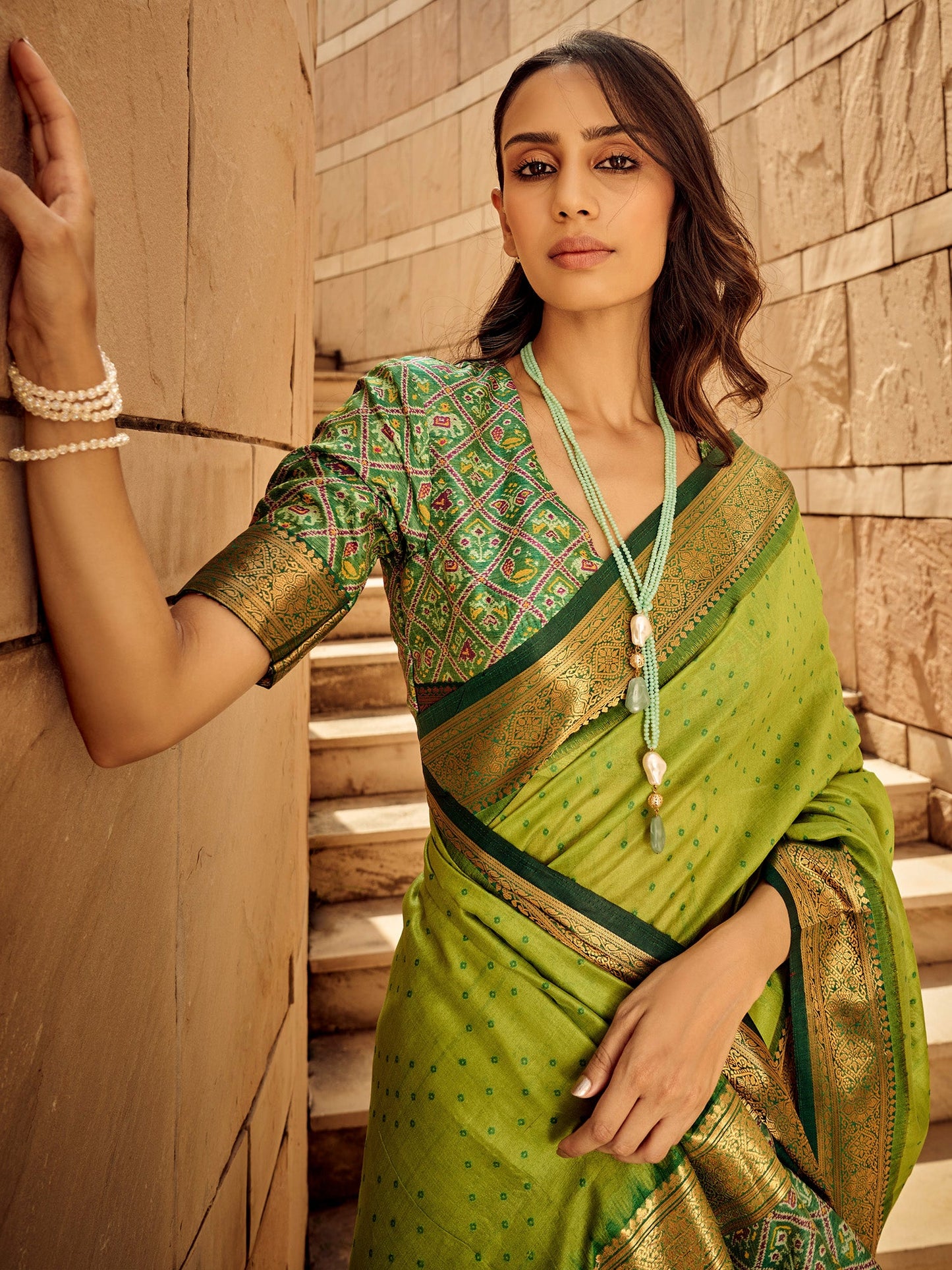 Women's Silk Blend Light Green Woven Design Designer Saree With Blouse Piece