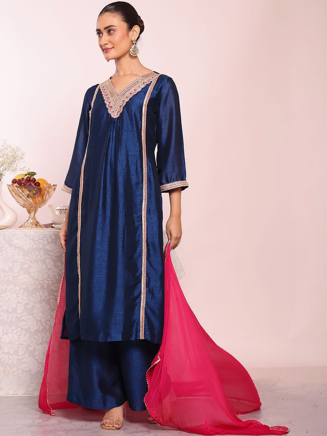 Dhiyona KL Women Ethnic Motifs Embroidered Regular Kurta with Palazzos & With Dupatta