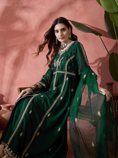 Embroidered Sequence Zari Kurta Trousers with Dupatta