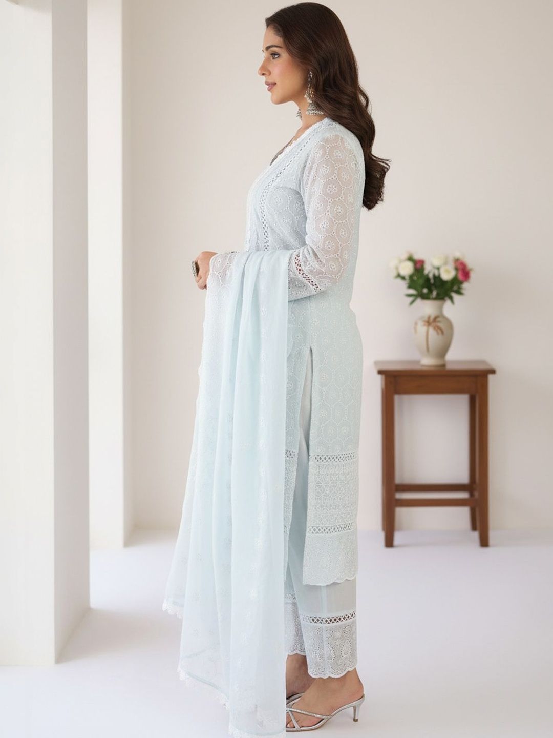 Women Ethnic Motifs Embroidered Regular Thread Work Pure Cotton Kurta with Trousers & With Dupatta