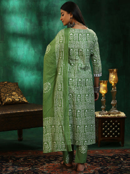 Women's LB Green Printed Cotton Straight Suit With Dupatta