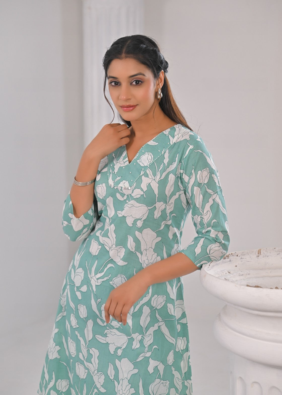 SASHA MINTY PRINTED COTTON KURTA PANT SET