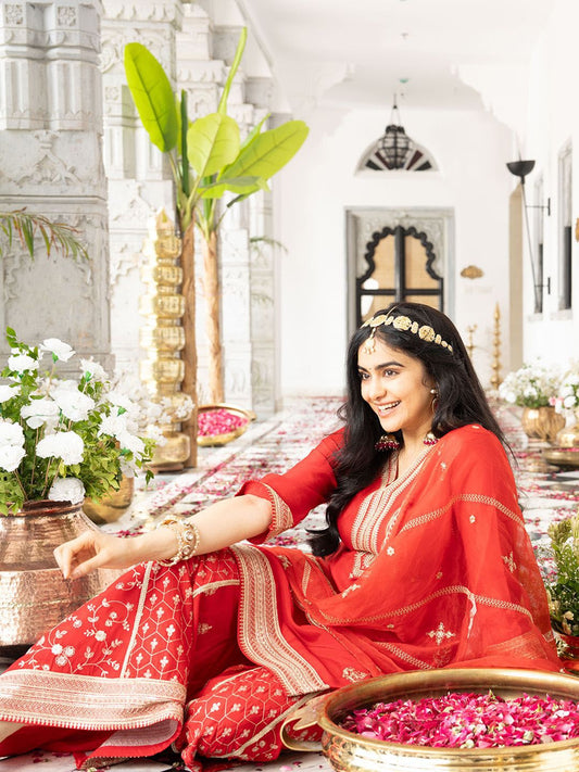 Dhiyona CH Embroidered Kurta Set with Dupatta