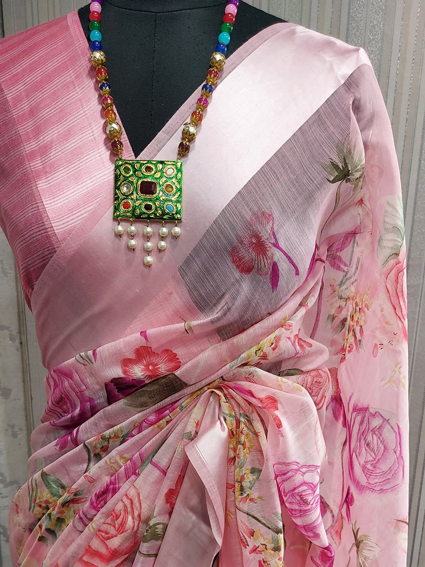 Women's Cotton Silk Light Pink  Printed Celebrity Saree With Blouse Piece