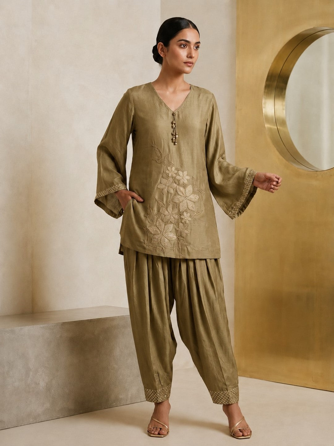 Prisha Luci Applique farshi Co-Ord Set